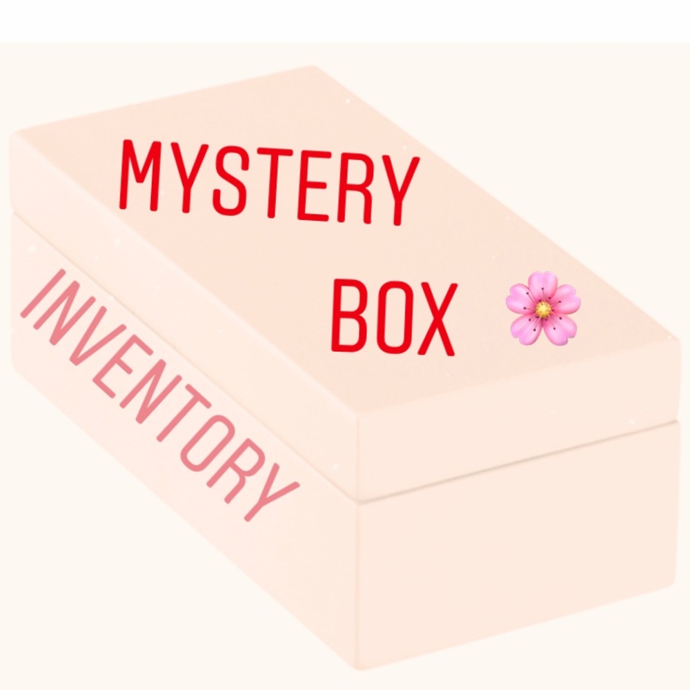 Reseller URBAN OUTFITTER BRANDS RESELLER Mystery INVENTORY BOX 5 items 3 NWT